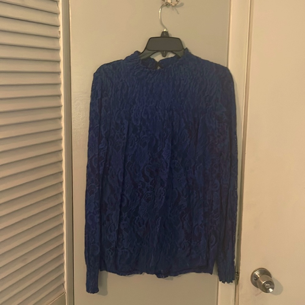 The only part see through is the sleeves, has liner